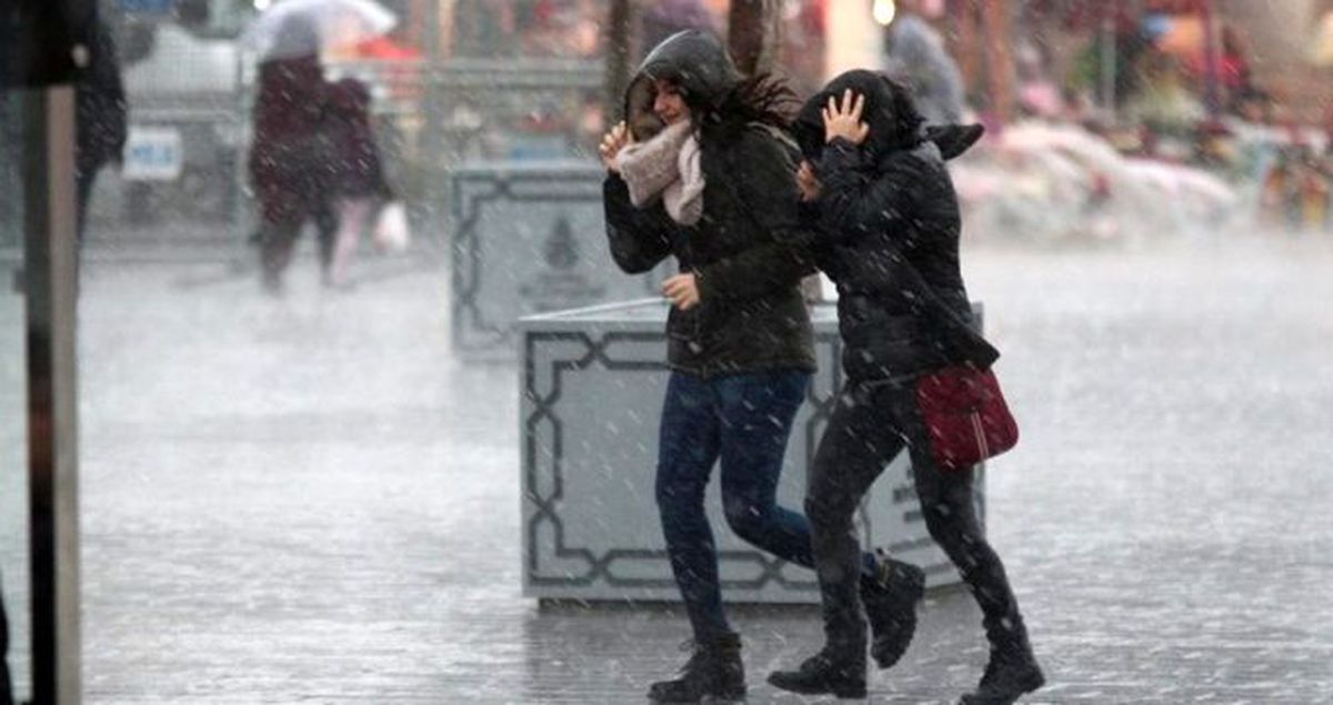 Meteoroloji'den 3 büyükşehire hafta sonu için fırtına ve yağmur uyarısı
