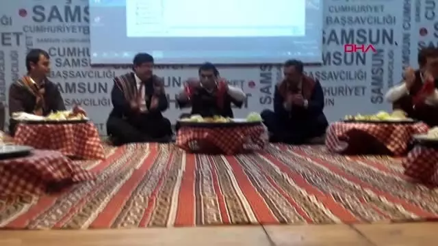 Samsun'da protokol down sendromlu çocuklarla halay çekti