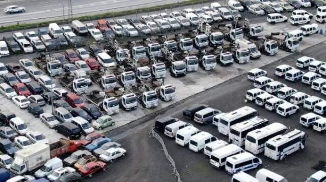 Araç çekme faaliyetleri sona eren Trafik Vafkı'nın çekicileri otoparklara toplandı