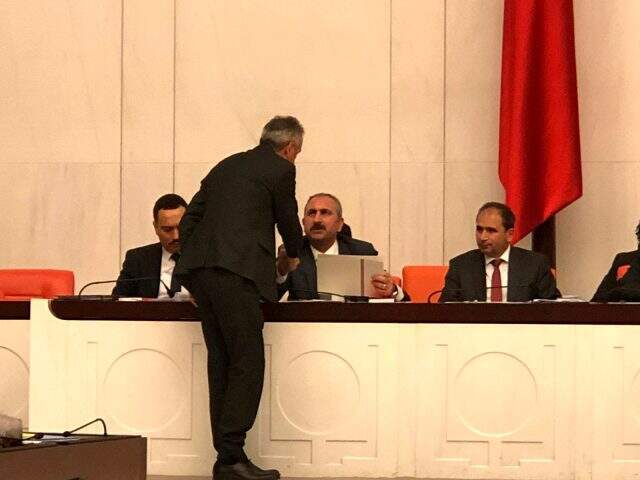 CHP'li Vekil, 'Belediyede yolsuzluk iddiaları var' diyerek Bakan Soylu'ya sordu: Gereğini yapacak mısınız?