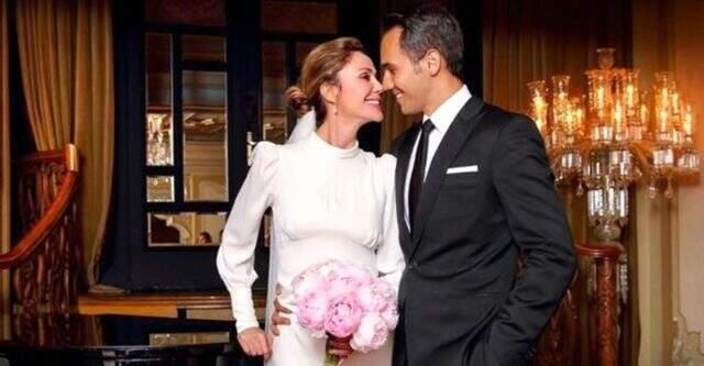 Demet Şener ve Cenk Küpeli, öpüşürken görüntülendi