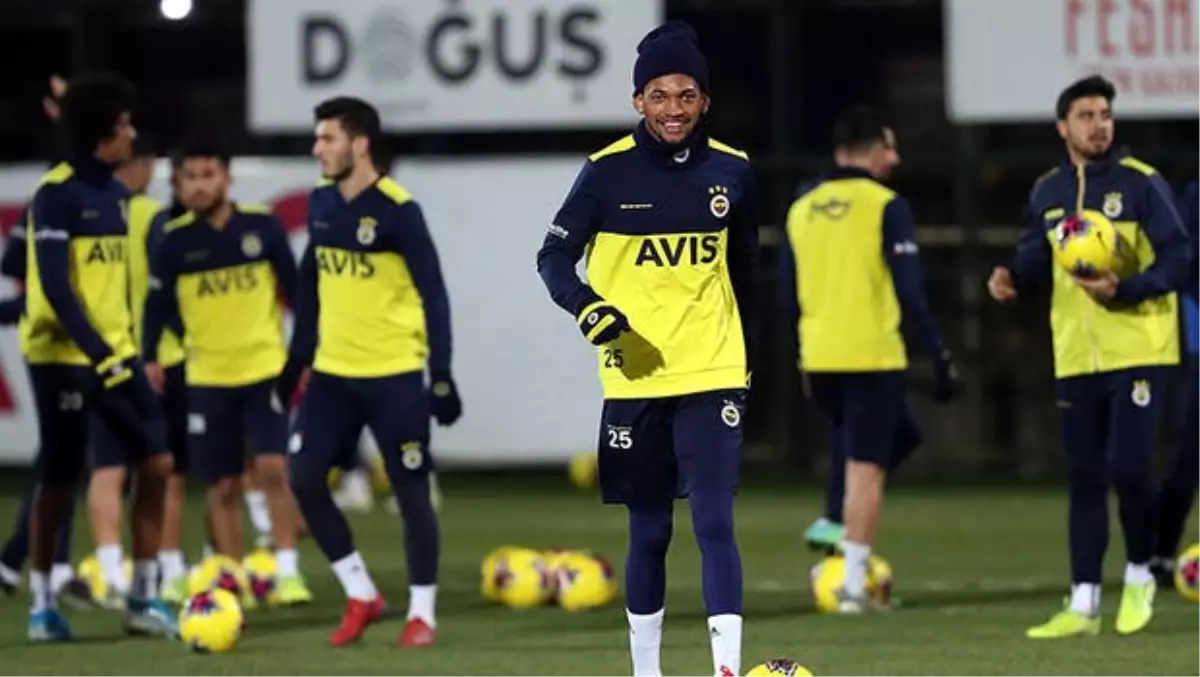 Fenerbahçe, Beşiktaş derbisi hazırlıklarının tamamladı