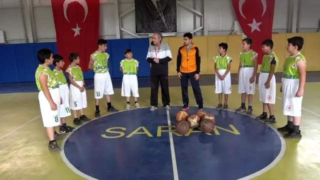 Kırıkkale'de çocuklar ilk kez basketbolla tanıştı Kırıkkale'de çocuklar ilk kez basketbolla tanıştı