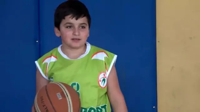 Kırıkkale'de çocuklar ilk kez basketbolla tanıştı Kırıkkale'de çocuklar ilk kez basketbolla tanıştı
