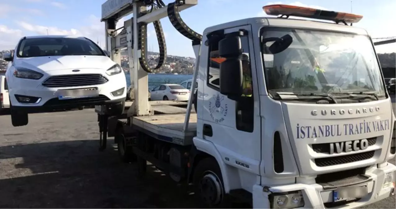 Son dakika: İstanbul'da park yasağını ihlal eden araçları çekme faaliyetini artık trafik polisleri yapacak