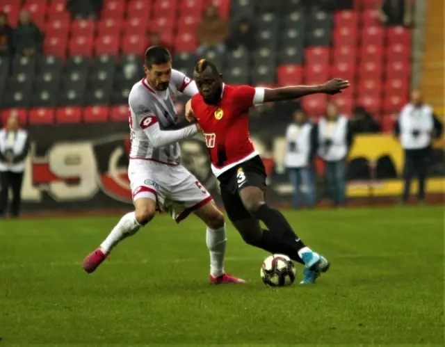 TFF 1. Lig: Eskişehirspor: 1 - Balıkesirspor: 2 TFF 1. Lig: Eskişehirspor: 1 - Balıkesirspor: 2