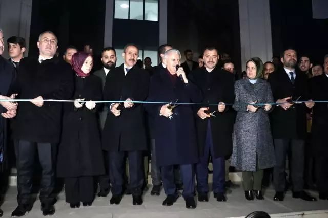 AK Parti İzmir Milletvekili Binali Yıldırım'dan 'teröre geçit verilmeyecek' mesajı Açıklaması AK Parti İzmir Milletvekili Binali Yıldırım'dan 'teröre geçit verilmeyecek' mesajı Açıklaması