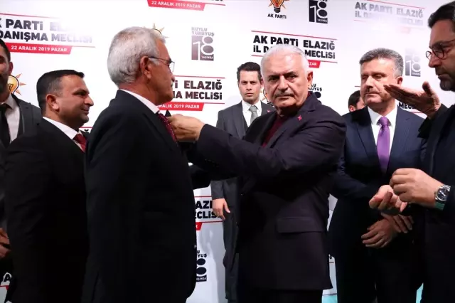 AK Parti İzmir Milletvekili Binali Yıldırım'dan 'teröre geçit verilmeyecek' mesajı Açıklaması AK Parti İzmir Milletvekili Binali Yıldırım'dan 'teröre geçit verilmeyecek' mesajı Açıklaması