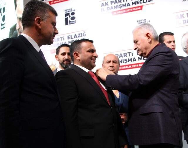 Binali Yıldırım: Biz yoldan çıkmadık, bazıları menfaatinin bittiği durakta inmiştir