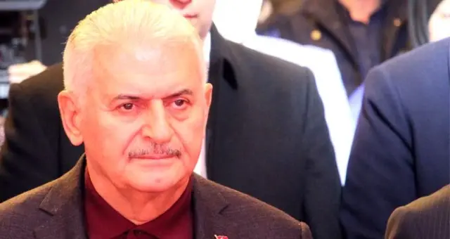 Binali Yıldırım: Biz yoldan çıkmadık, bazıları menfaatinin bittiği durakta inmiştir Binali Yıldırım: Biz yoldan çıkmadık, bazıları menfaatinin bittiği durakta inmiştir