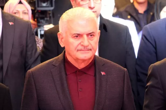 Binali Yıldırım: Biz yoldan çıkmadık, bazıları menfaatinin bittiği durakta inmiştir Binali Yıldırım: Biz yoldan çıkmadık, bazıları menfaatinin bittiği durakta inmiştir