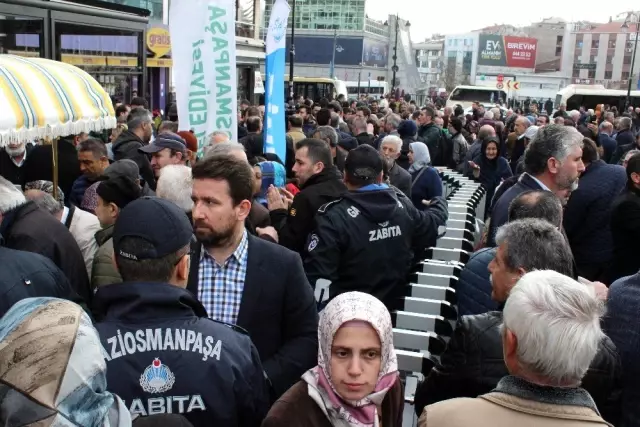 Gaziosmanpaşalılar kestaneye doydu Gaziosmanpaşalılar kestaneye doydu