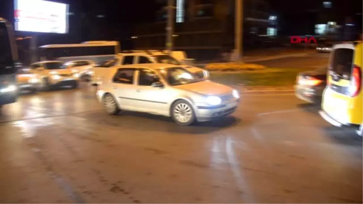 Kahramanmaraş'ta iki otomobil çarpıştı 4 yaralı