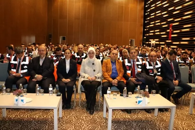 Konya'da AFAD, gönüllüleriyle buluştu Konya'da AFAD, gönüllüleriyle buluştu