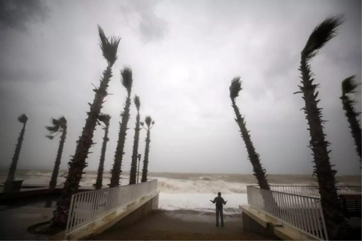 Meteorolojiden fırtına ve sağanak uyarısı