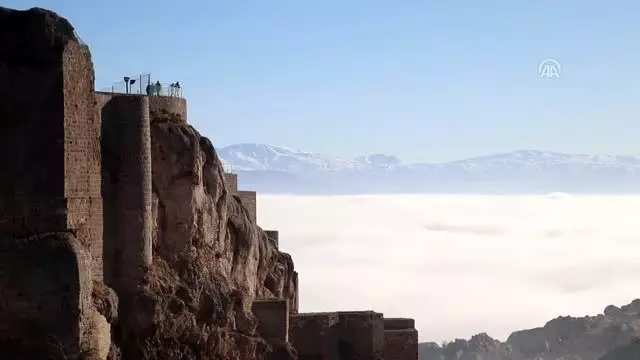Sisin oluşturduğu görsel şölene ziyaretçi akını