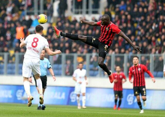Son Dakika: Sivasspor, Gençlerbirliği ile 2-2 berabere kaldı