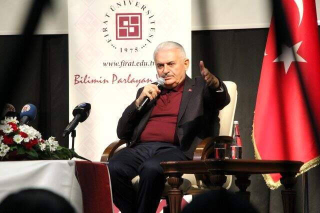 Binali Yıldırım'ın KYK affı sorusuna verdiği yanıt öğrencileri güldürdü: Koltuk elden gitti