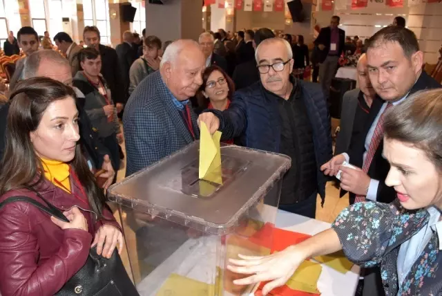 CHP Çorlu İlçe Teşkilatı'nın yeni yönetimi belli oldu CHP Çorlu İlçe Teşkilatı'nın yeni yönetimi belli oldu