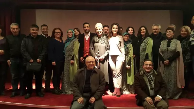 Eskişehir'deki Emirdağlılar Vakfı'ndan 'Şeb-i Arus' töreni' Eskişehir'deki Emirdağlılar Vakfı'ndan 'Şeb-i Arus' töreni'