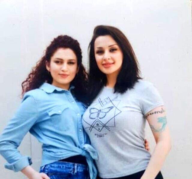 Ev hapsindeki kedicik, cezaevinden fotoğraflarını paylaştı