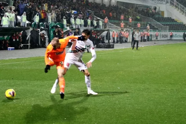 Süper Lig: Denizlispor: 0 - Alanyaspor: 3 (İlk Yarı) Süper Lig: Denizlispor: 0 - Alanyaspor: 3 (İlk Yarı)