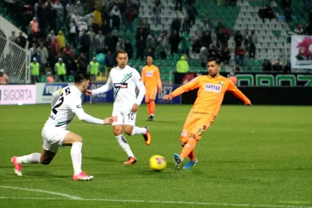Süper Lig: Denizlispor: 1 - Alanyaspor: 5 (Maç sonucu) Süper Lig: Denizlispor: 1 - Alanyaspor: 5 (Maç sonucu)