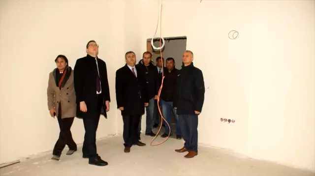 Başkan Demirbaş, Çubuk Gençlik Merkezi'ni inceledi