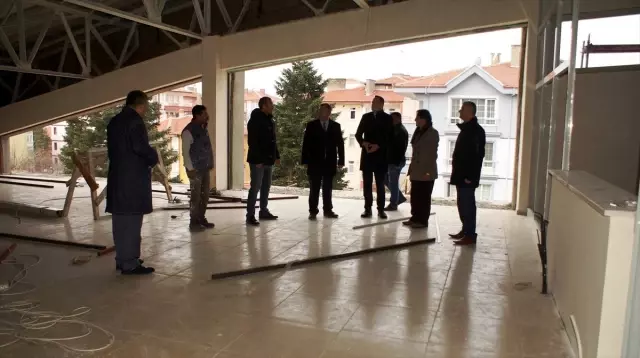 Başkan Demirbaş, Çubuk Gençlik Merkezi'ni inceledi