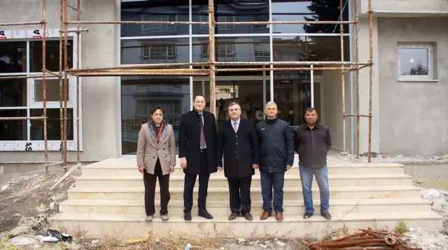 Başkan Demirbaş, Çubuk Gençlik Merkezi'ni inceledi
