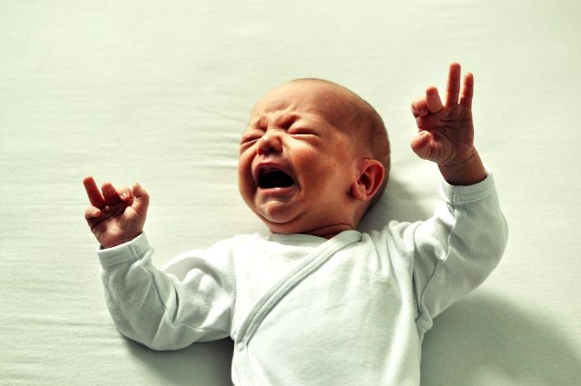Bebekleri ağlatan 11 neden
