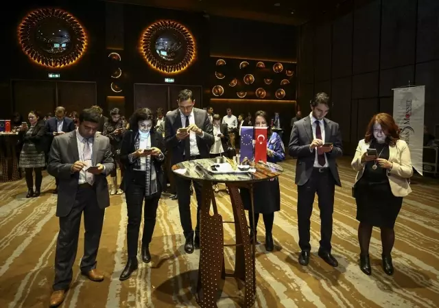 Dışişleri Bakan Yardımcısı Kaymakcı Jean Monnet programı mezunlarıyla buluştu Dışişleri Bakan Yardımcısı Kaymakcı Jean Monnet programı mezunlarıyla buluştu