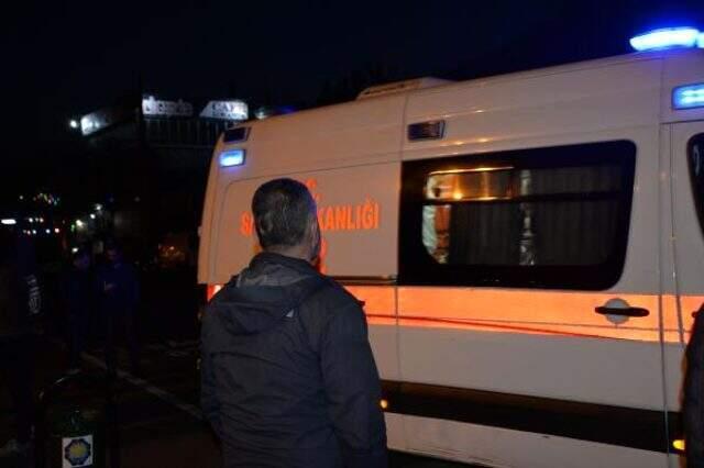 İntihar girişiminde bulunan genç kadını suya atlayan garson kurtardı