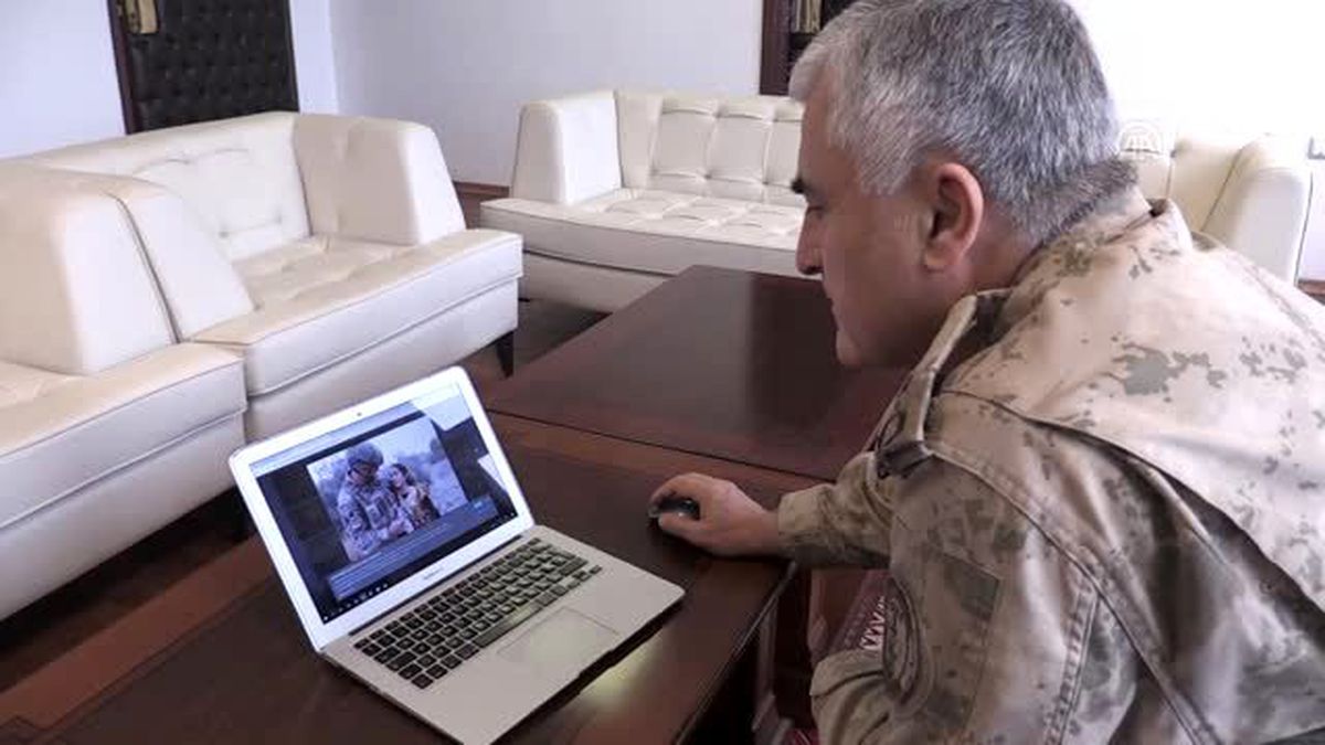 Malatya İl Jandarma Komutanı İnce, AA'nın 'Yılın Fotoğrafları' oylamasına katıldı
