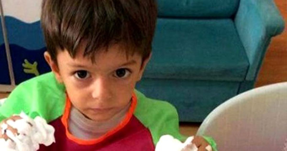 Serviste unutularak hayatını kaybeden Alperen'in ölümünde kusurlu bulunan müfettişlerin yargılanmasına başlandı