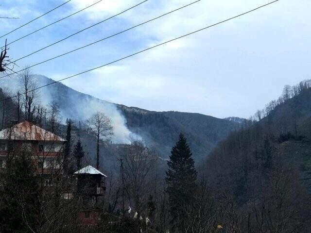 Trabzon'da 6 ilçedeki 8 noktada örtü yangınları devam ediyor! Rize'ye de sıçradı