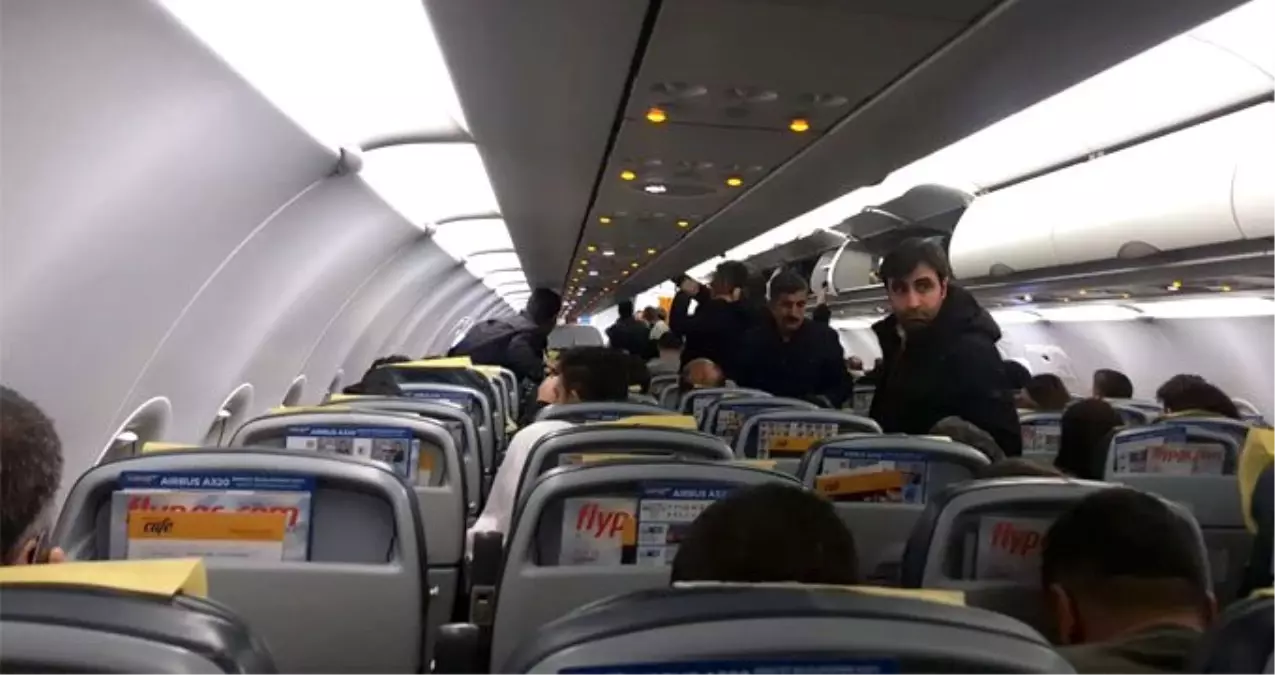 Türbülansa giren uçakta korku dolu anlar