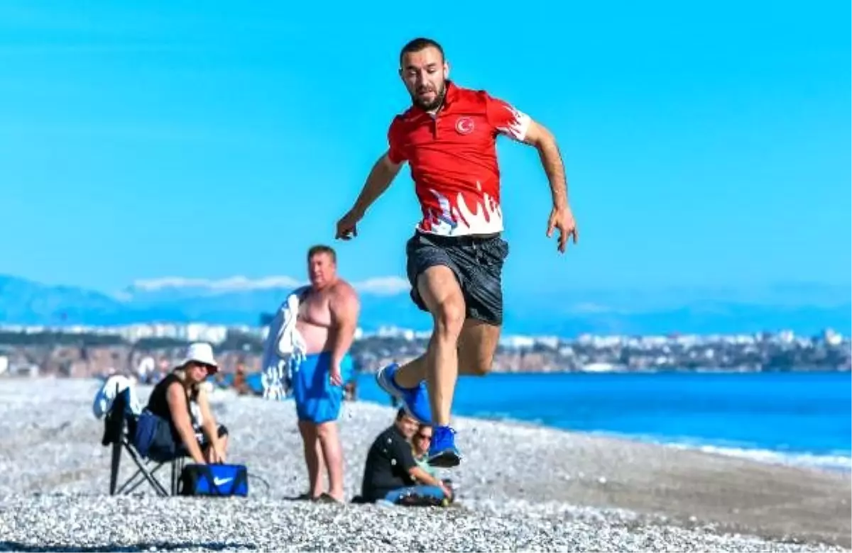 Üç adım atlamada Türkiye'nin gururu