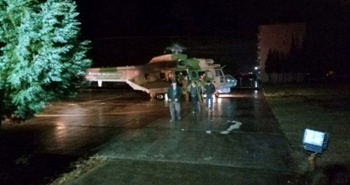 Adana'da selde mahsur kalan vatandaşlar helikopter ile kurtarıldı