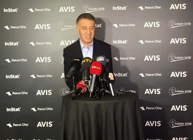 Ahmet Ağaoğlu: 'Ndiaye ilgilendiğimiz bir oyuncu' Ahmet Ağaoğlu: 'Ndiaye ilgilendiğimiz bir oyuncu'