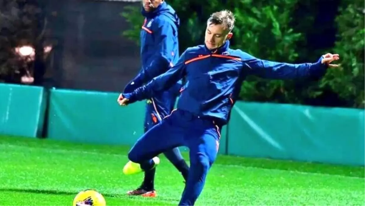 Başakşehir'de Kasımpaşa maçı hazırlıkları sürdürdü