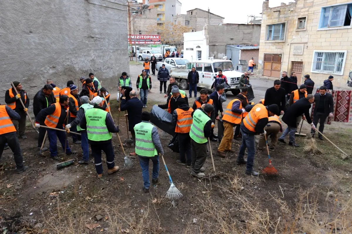 Başkan Arı Ve Belediye Ekipleri Karasoku Ve Herikli Mahallelerinde