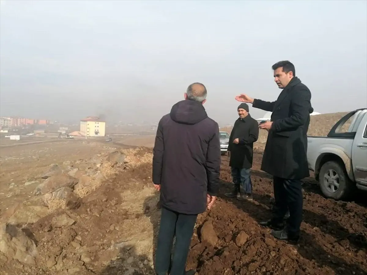 Bulanık'ta yol genişletme çalışmaları