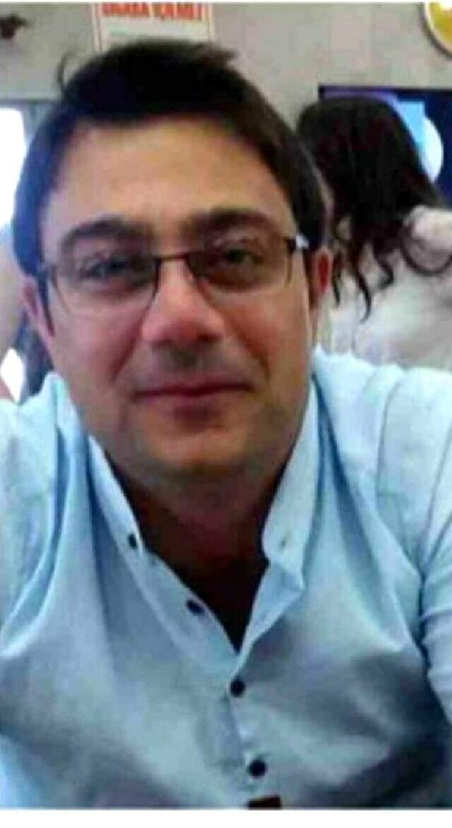 Genç patron, iş yerinde başından tabancayla vurulmuş halde ölü bulundu