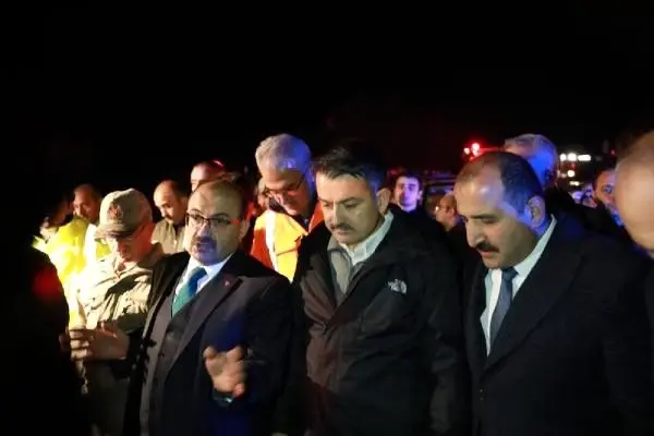 Karadeniz'de 3 ilde 15 noktada yangınlar sürüyor (8)