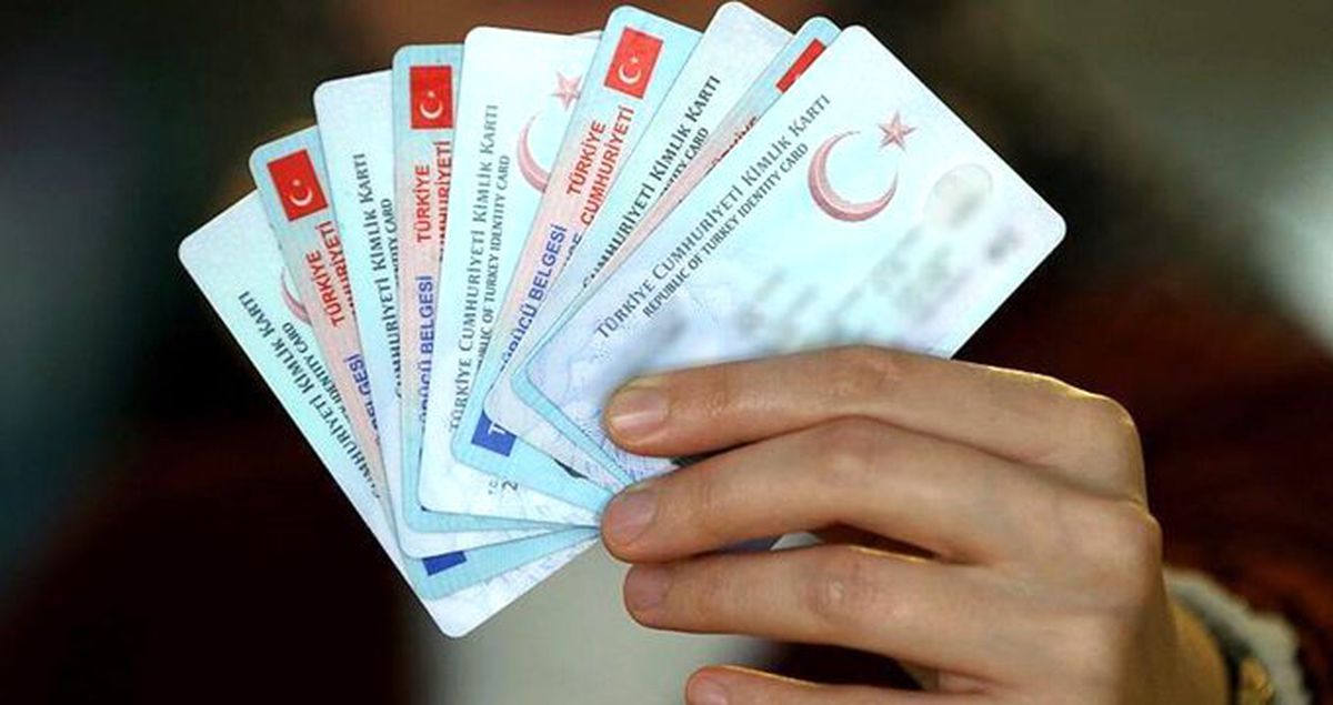 Kimlikleri yenileme süresi yıl sonunda bitiyor mu? Beklenen açıklama geldi