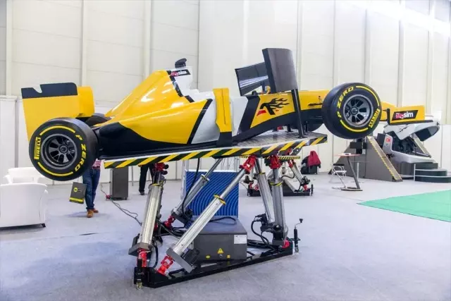 Konyalı iş insanı ürettiği F1 simülatörlerini 27 ülkeye ihraç ediyor Konyalı iş insanı ürettiği F1 simülatörlerini 27 ülkeye ihraç ediyor