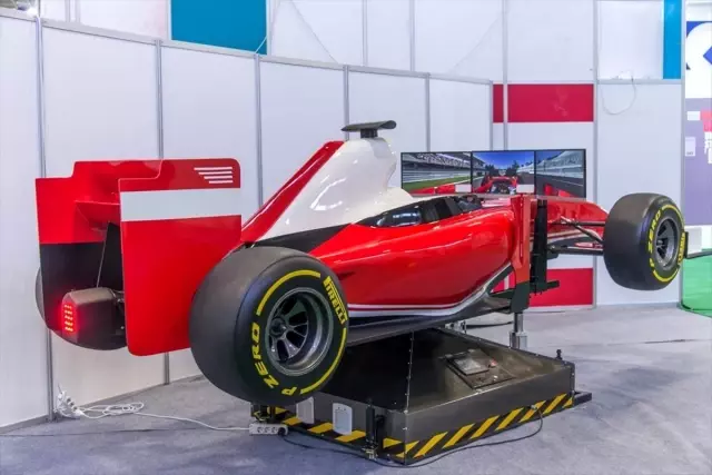 Konyalı iş insanı ürettiği F1 simülatörlerini 27 ülkeye ihraç ediyor Konyalı iş insanı ürettiği F1 simülatörlerini 27 ülkeye ihraç ediyor