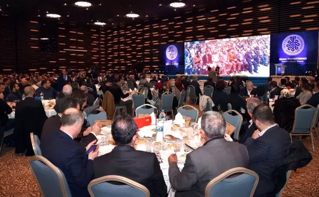 Selçuklu Belediyesi 30. yaşını 'Aşka Vefa' ile kutladı Selçuklu Belediyesi 30. yaşını 'Aşka Vefa' ile kutladı