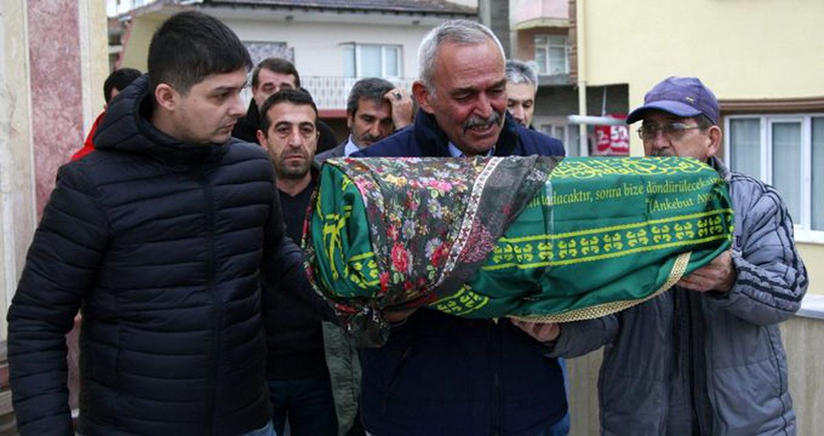 Solunum yetmezliğinden hayatını kaybeden Su bebek son yolculuğuna uğurlandı